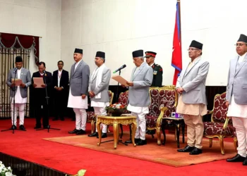 Three ministers from new coalition sworn in