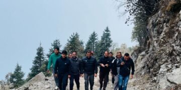 Close to Barhabise Budhepa Road to reach Kalinchok Temple, monitored by MP Sapkota