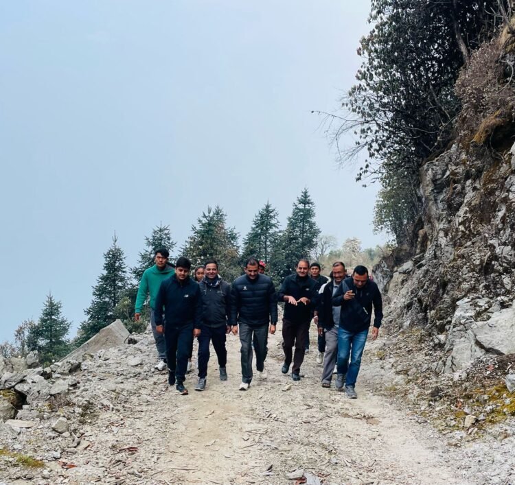 Close to Barhabise Budhepa Road to reach Kalinchok Temple, monitored by MP Sapkota