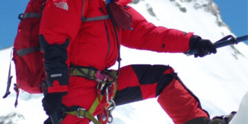 Aayo Gorkhali Celebrates 71st Everest Day with UK Premiere of ‘Beyond the Summit’