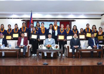Government awards national women volleyball players, coaches