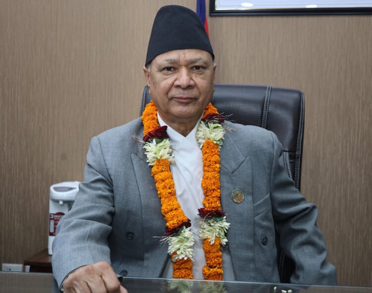 Newly appointed Education Minister takes oath (photos)