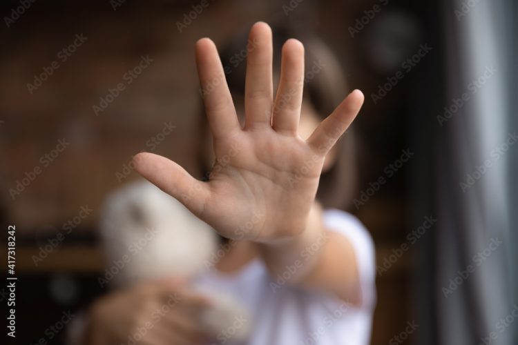 7-year-old stages protest at Maitighar, seeking justice in mother’s killing