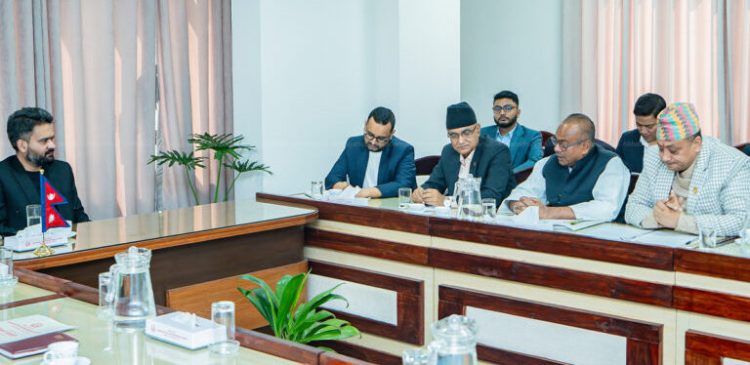 Prime Minister holds meeting with Chief Ministers on intergovernmental coordination