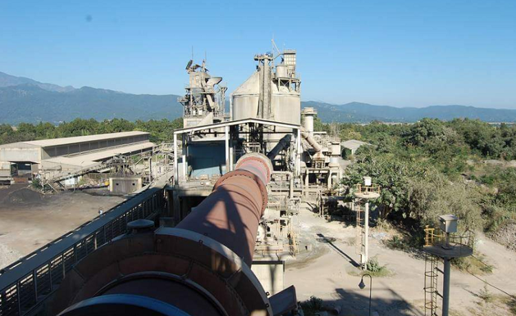 Udyapur Cement Industry in deep financial crisis, production stuck in warehouses