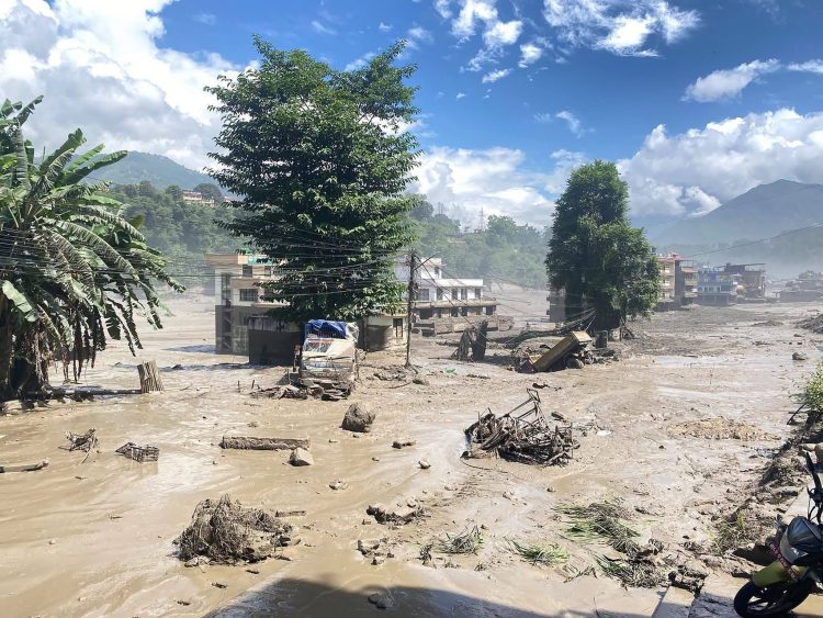 Eight tons of relief materials sent to flood-affected areas